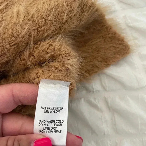 Lulus tan fuzzy sweater - Picture 9 of 10